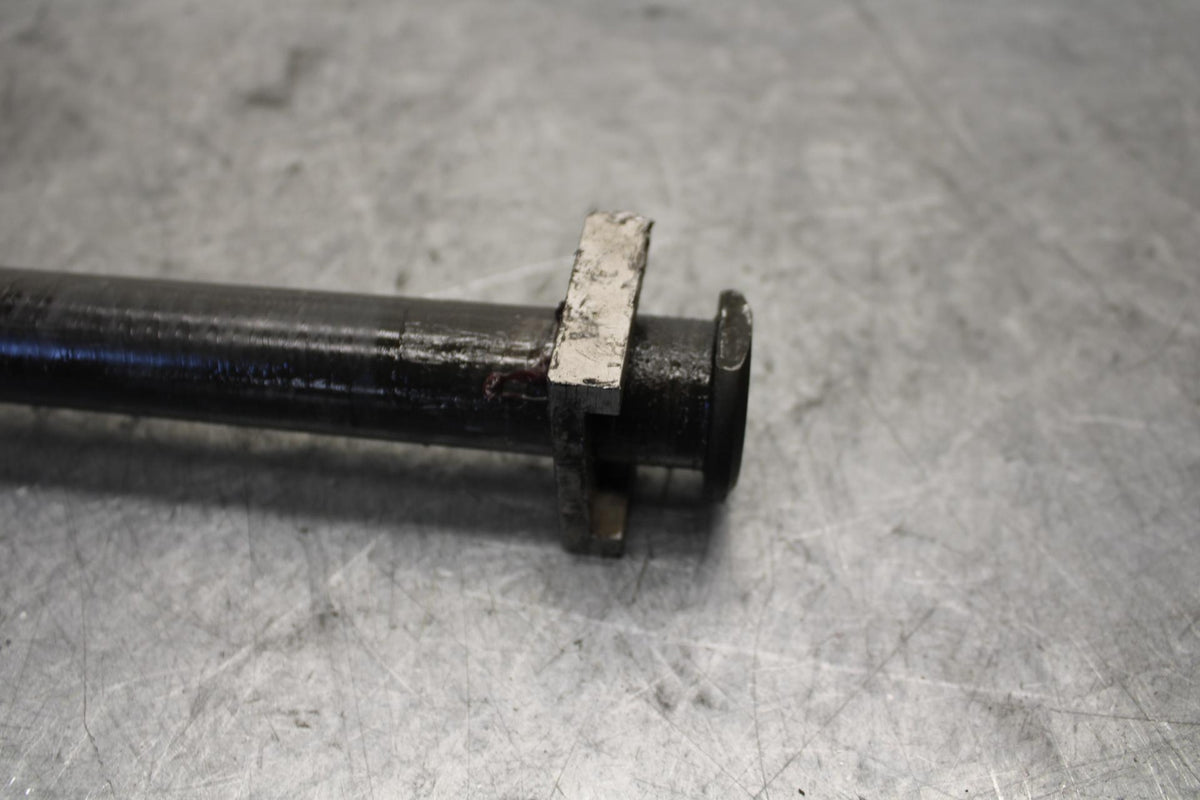 1998 Yamaha YZF R1 REAR AXLE BACK WHEEL RIM PIVOT BOLT AXEL 4XV-25381-00-00 BB53