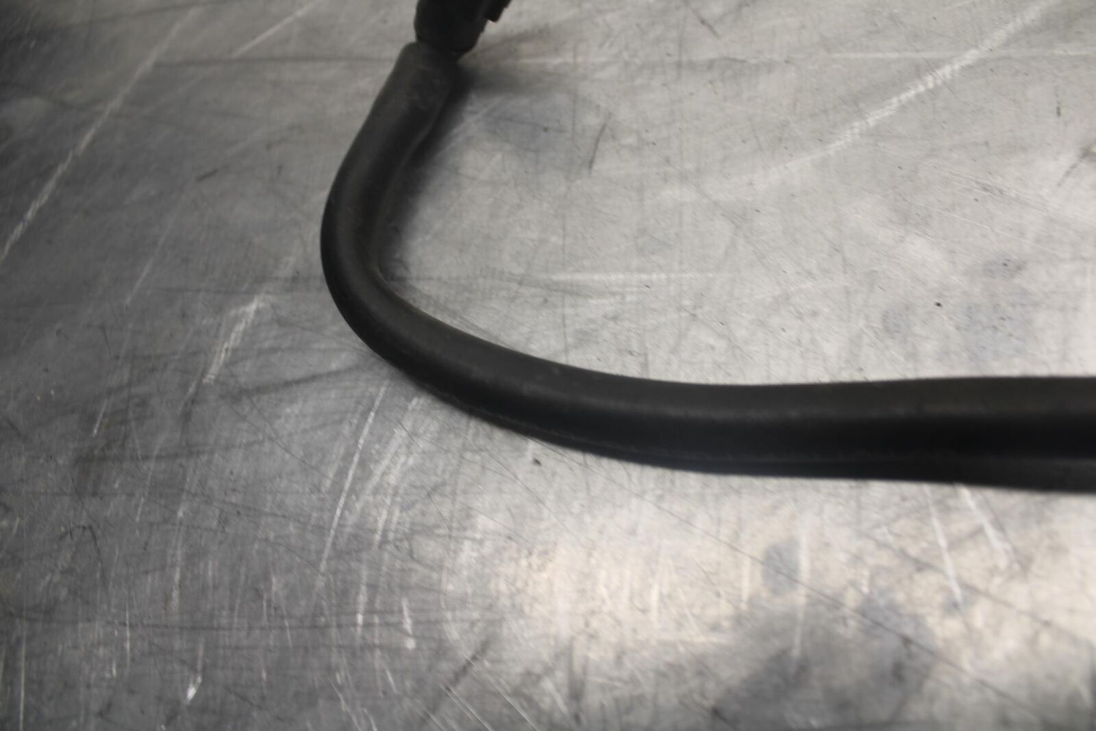 05 YAMAHA YZF R6S FUEL HOSE GAS LINE TUBE PIPE BB462