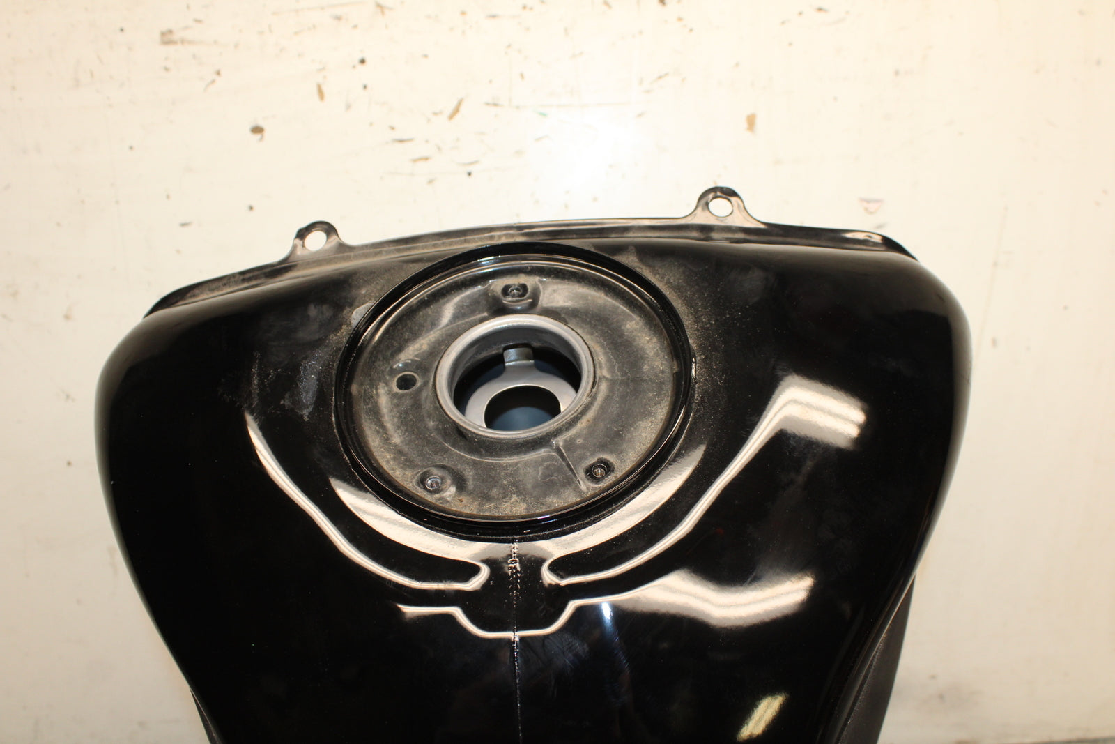 09 HONDA CBR600RR GAS TANK FUEL CELL PETROL RESERVOIR BB760