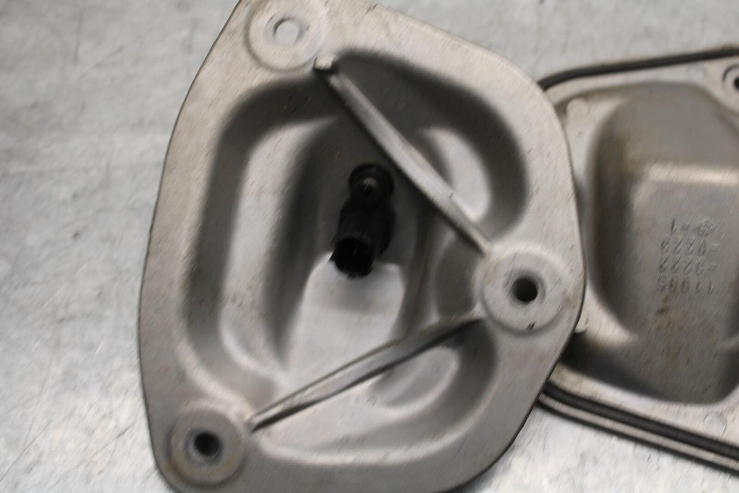 2012 Kawasaki Ninja ZX14R ZX1400E AIRBOX AIR INTAKE FILTER COVER BB60