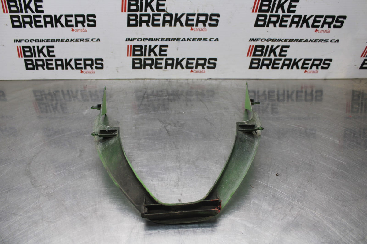 98 KAWASAKI NINJA ZX6 FRONT LOWER INNER EXHAUST V FAIRING COWL GUARD BB870