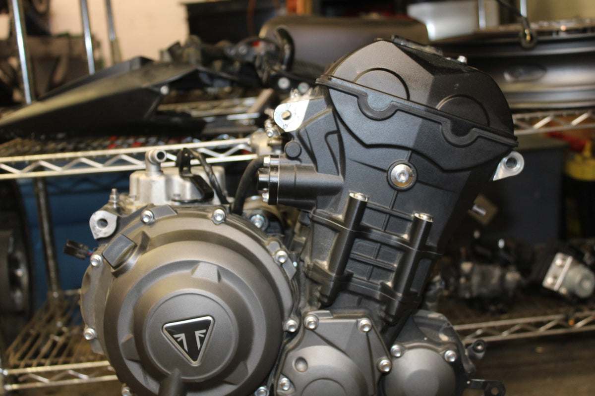 20 TRIUMPH STREET TRIPLE 765 15,358KM ENGINE MOTOR BB864