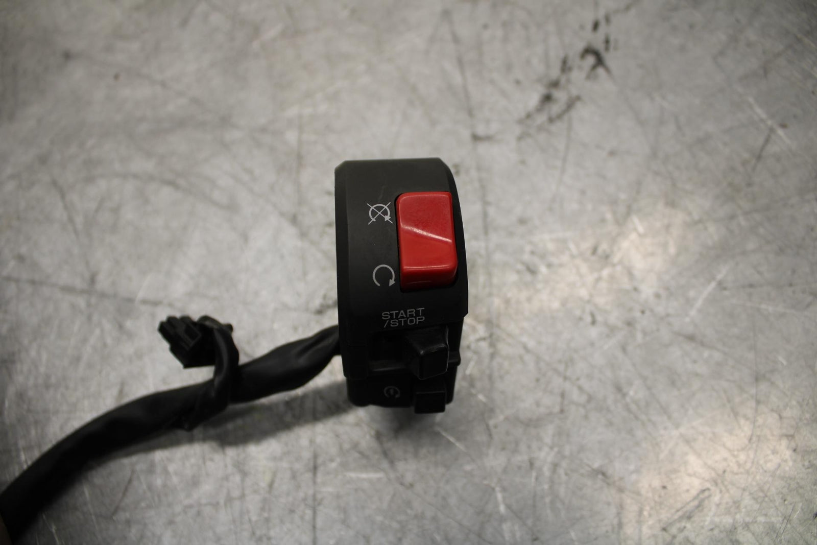 2009 Kawasaki Ninja ZX6R ZX600R RIGHT CLIP ON HANDLE KILL OFF START SWITCH BB548