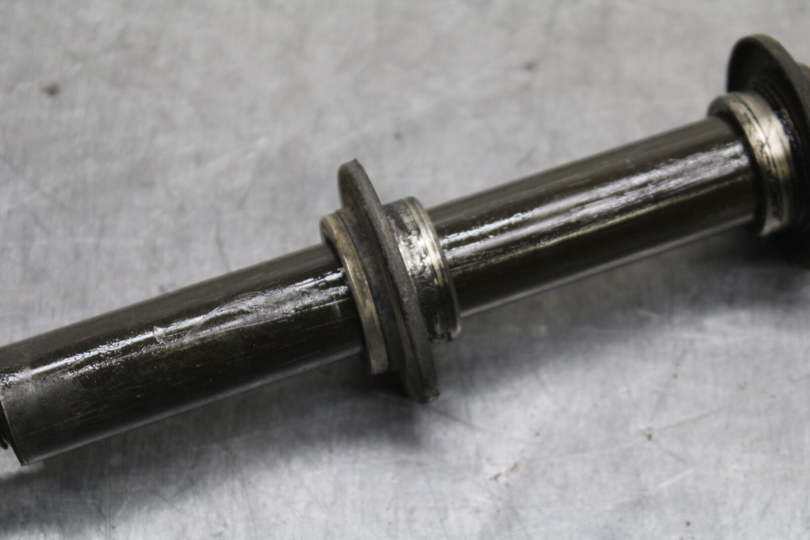 06-07 YAMAHA YZF R6 FRONT WHEEL RIM AXLE PIVOT BOLT BB742