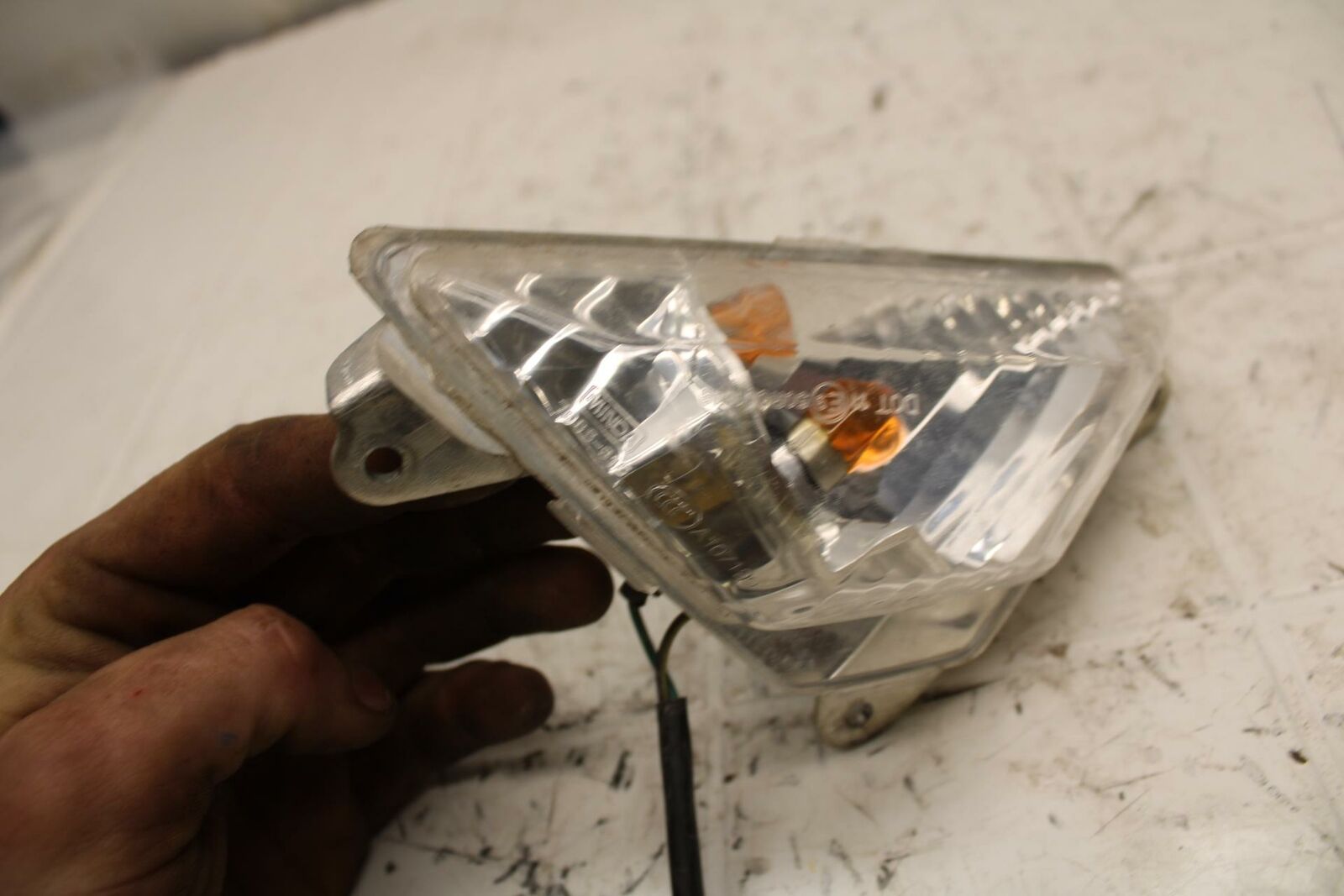 19-20 KAWASAKI NINJA ZX6R ZX636 LEFT REAR TURN SIGNAL LIGHT INDICATOR BB407