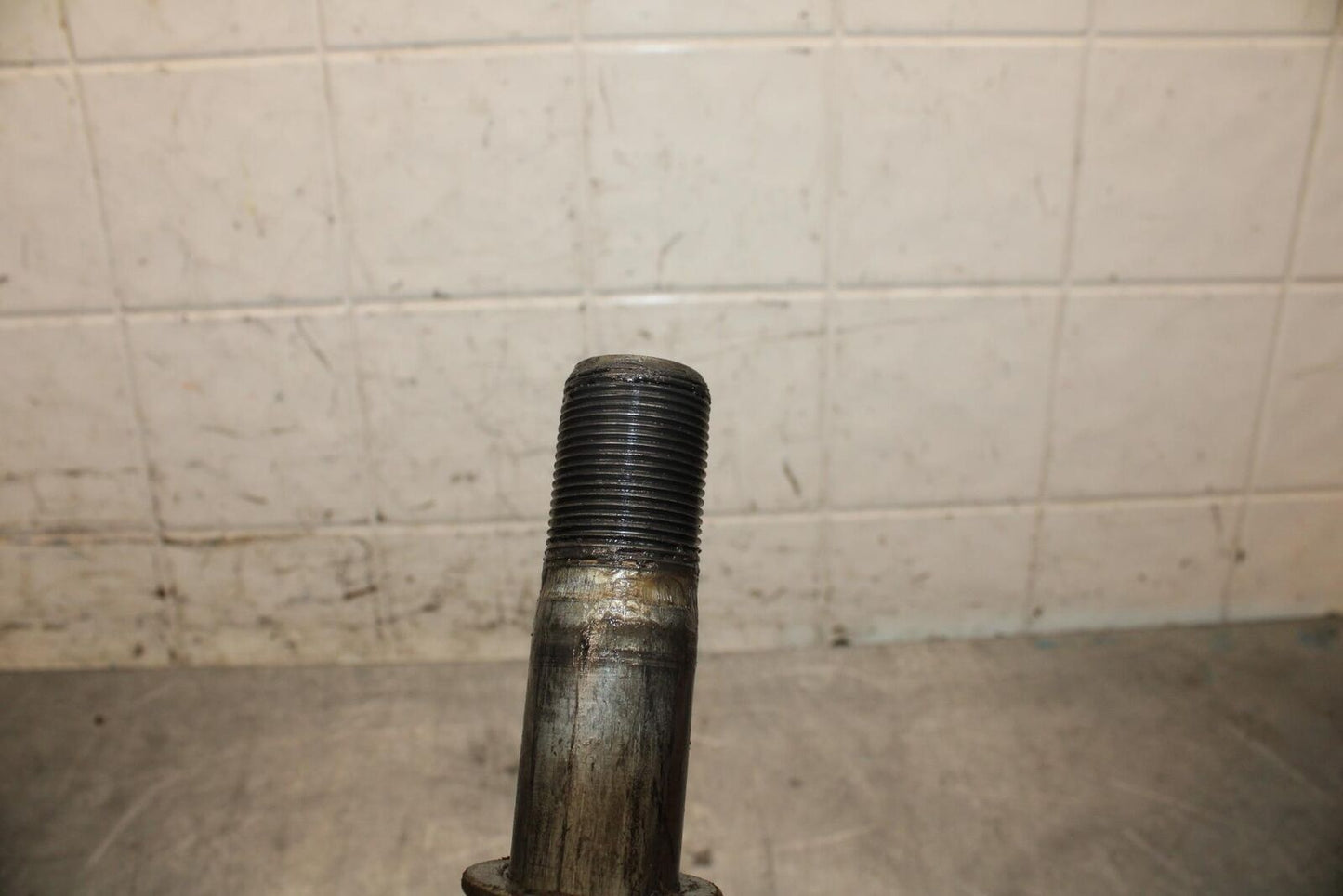 2005 Kawasaki Vulcan 1600 VN1600D Nomad FRONT WHEEL RIM AXLE PIVOT BOLT BB556