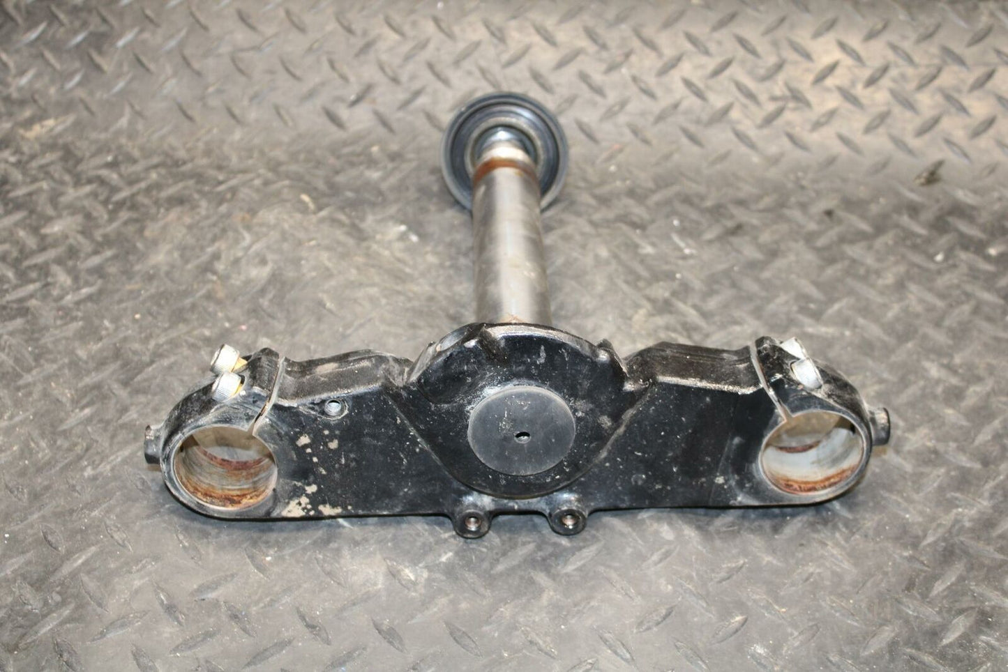 05-06 KAWASAKI VULCAN VN1500 CLASSIC FRONT FORKS CLAMP LOWER TRIPLE TREE BB220