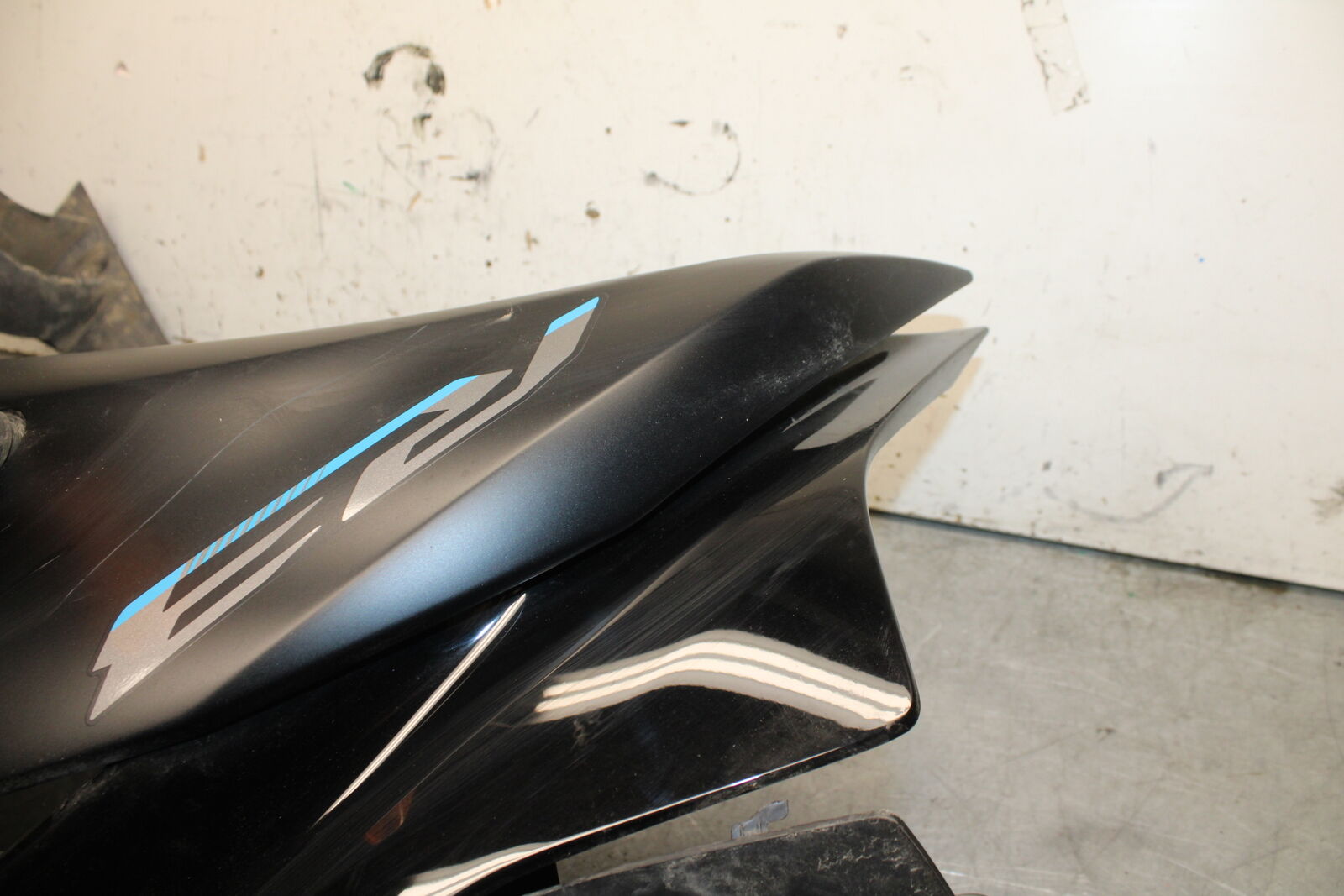 19-24 YAMAHA R3 LEFT LOWER MID UPPER SIDE FAIRING COWL BB736
