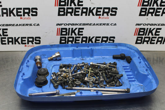 99-09 YAMAHA V STAR 1100 MOUNTING BOLTS HARDWARE SCREWS BB853