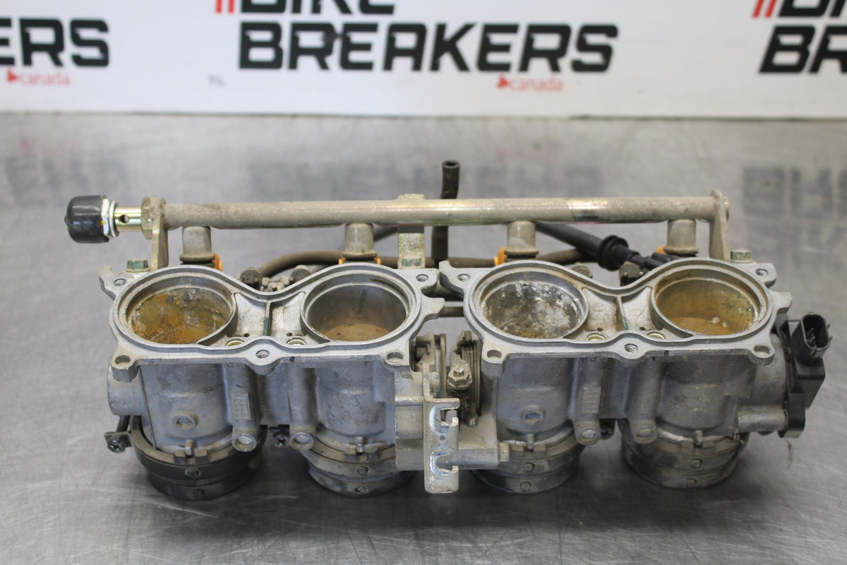 05-06 HONDA CBR600RR MAIN FUEL INJECTORS / THROTTLE BODIES BB893
