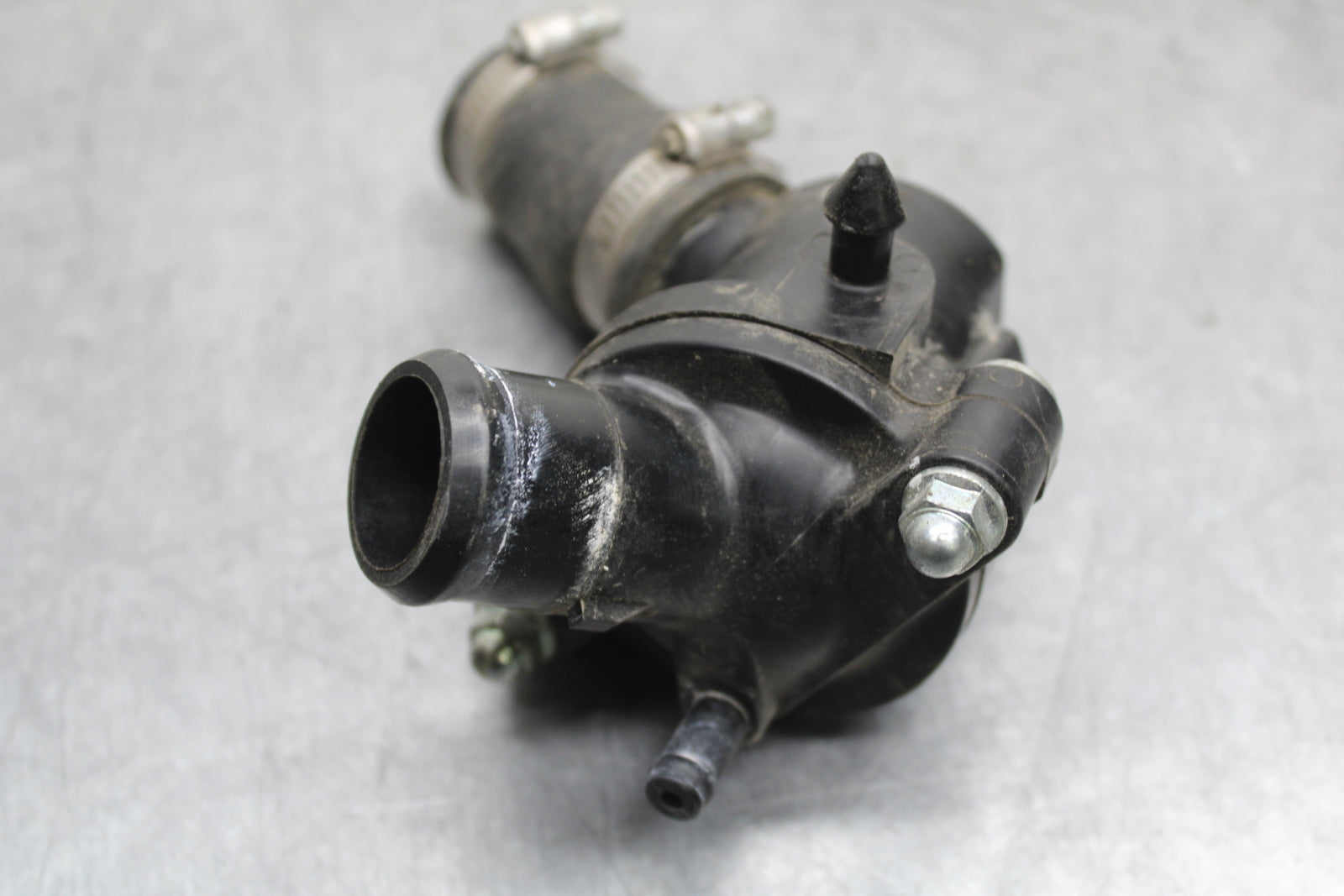 07-08 YAMAHA YZF R1 THERMOSTAT W HOUSING ASSEMBLY BB724