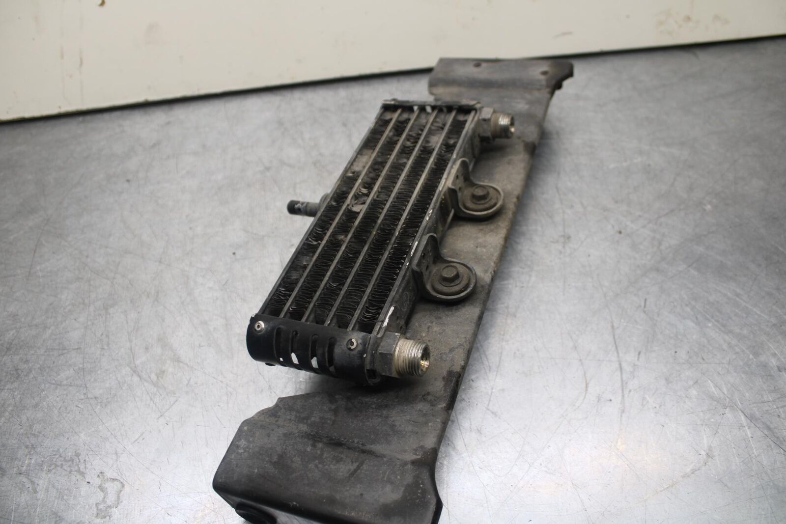 1988 Yamaha FZ600 ENGINE MOTOR OIL COOLER  BB601
