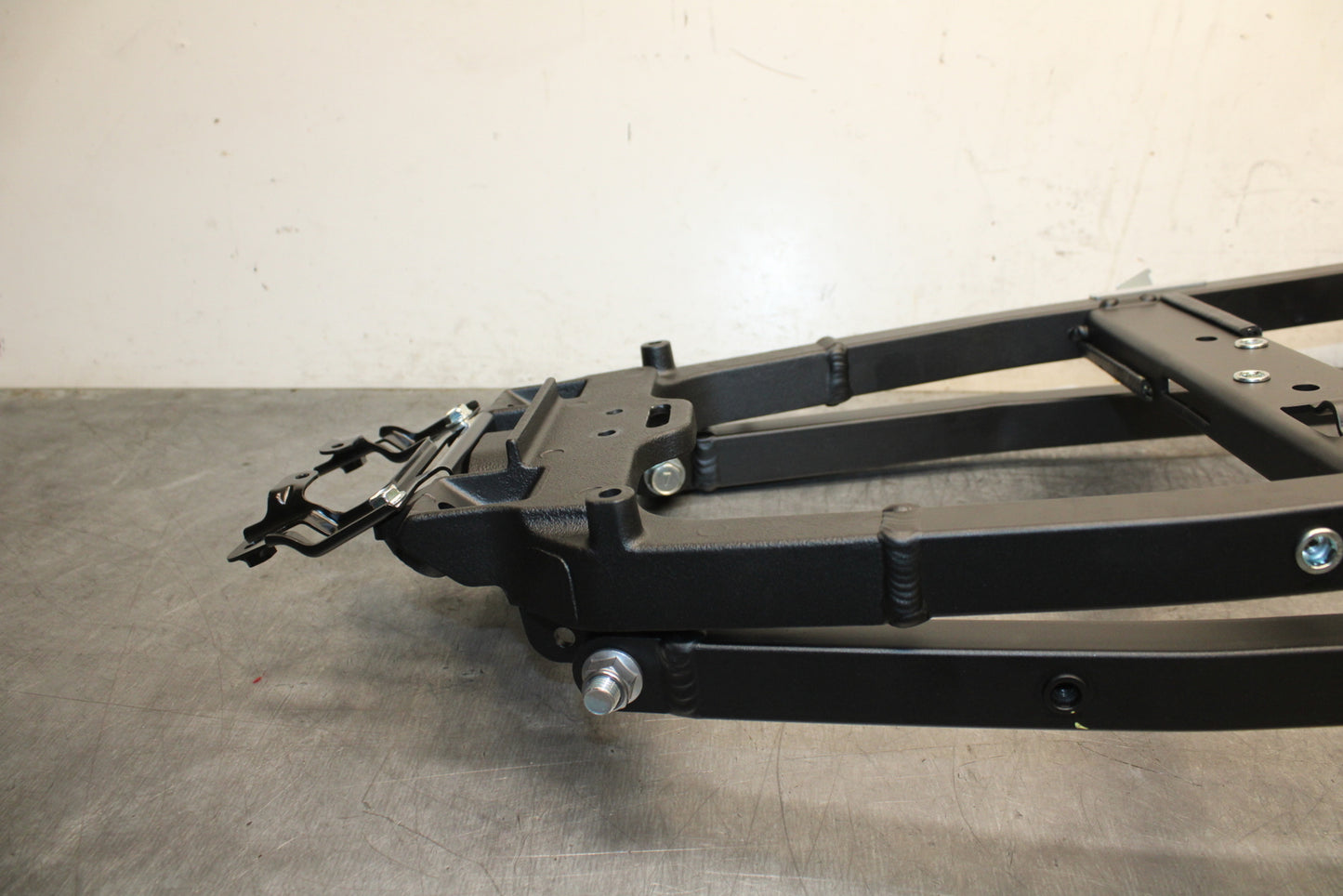 12-25 KAWASAKI NINJA ZX14R NEW!! REAR SUBFRAME BACK SUB FRAME BB757