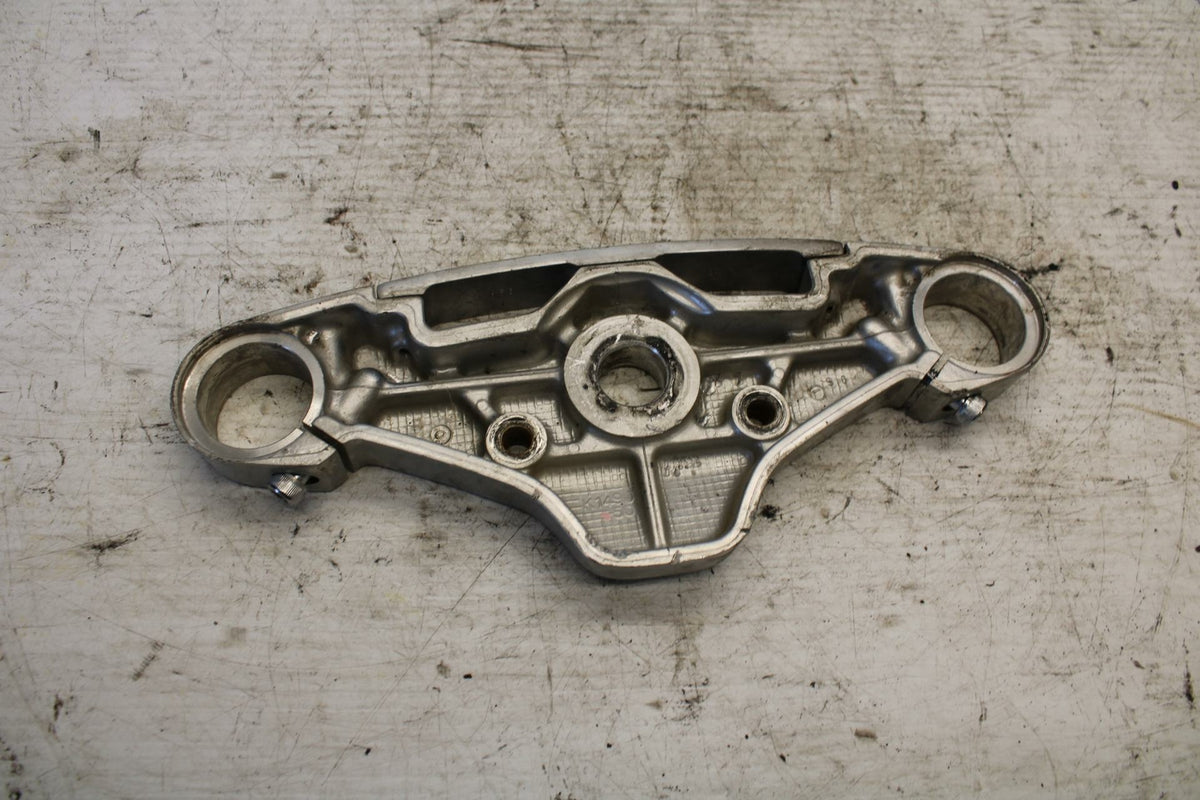 01 KAWASAKI VULCAN 1500 FORKS UPPER TRIPLE TREE CLAMP BB301