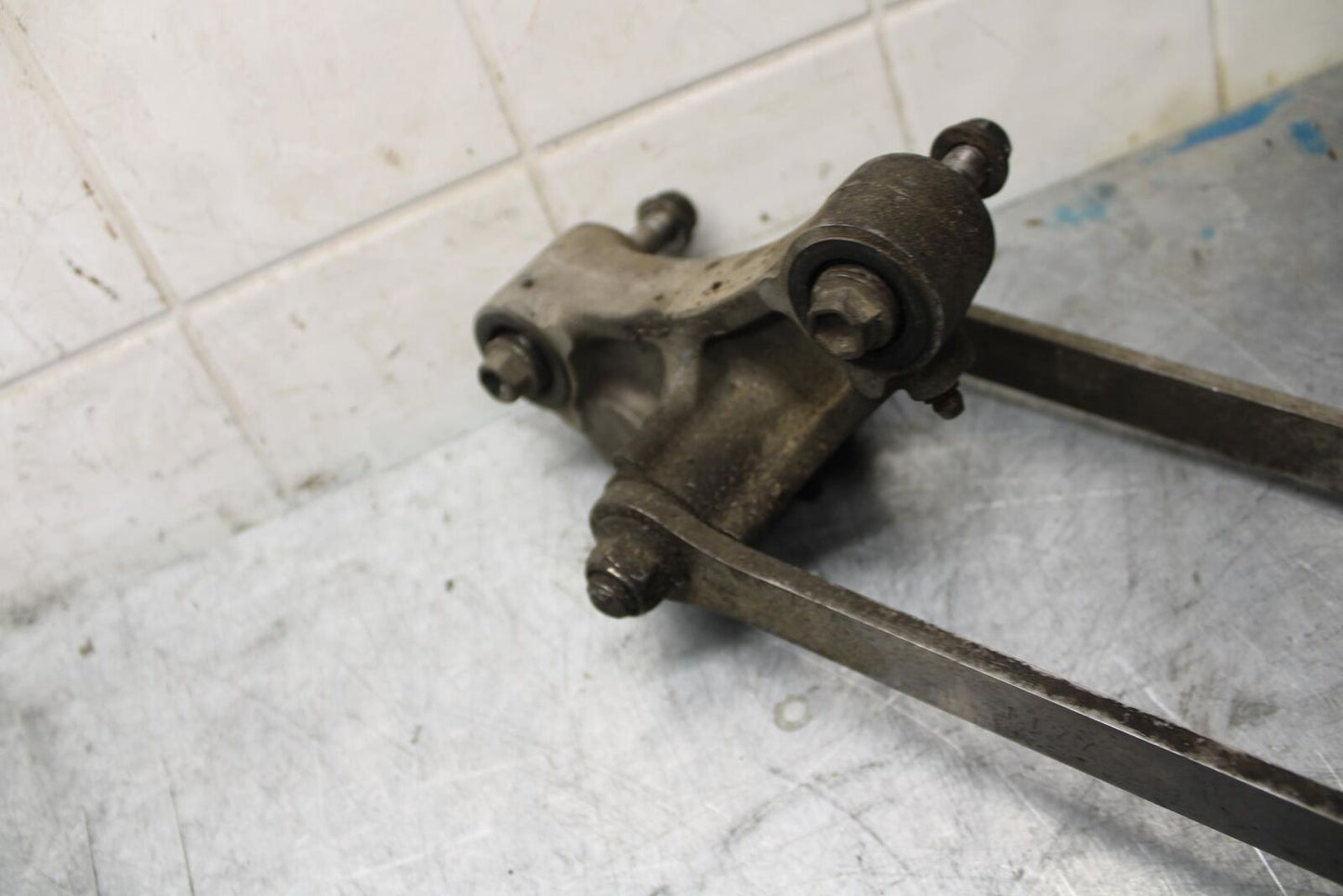 2002 Kawasaki Ninja ZX12R  REAR DOGBONE SHOCK LINKAGE LINK 39007-1302 BB48