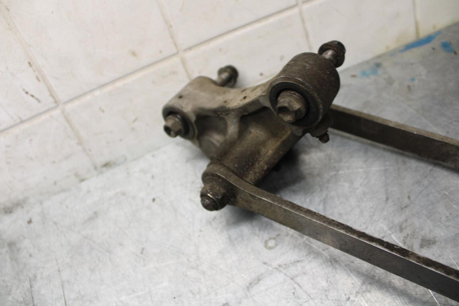 2002 Kawasaki Ninja ZX12R  REAR DOGBONE SHOCK LINKAGE LINK 39007-1302 BB48