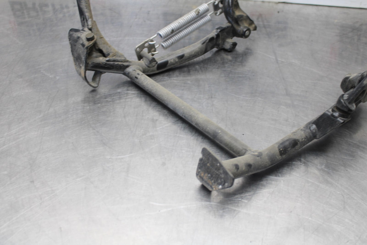 20-23 BMW F900R CENTER MAIN STAND BB923