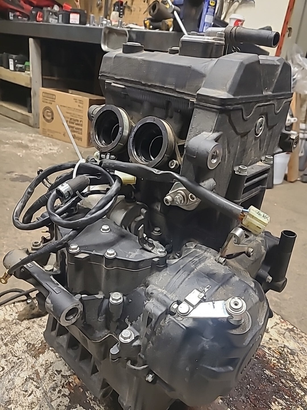19-21 YAMAHA YZF R3 ENGINE MOTOR BB588