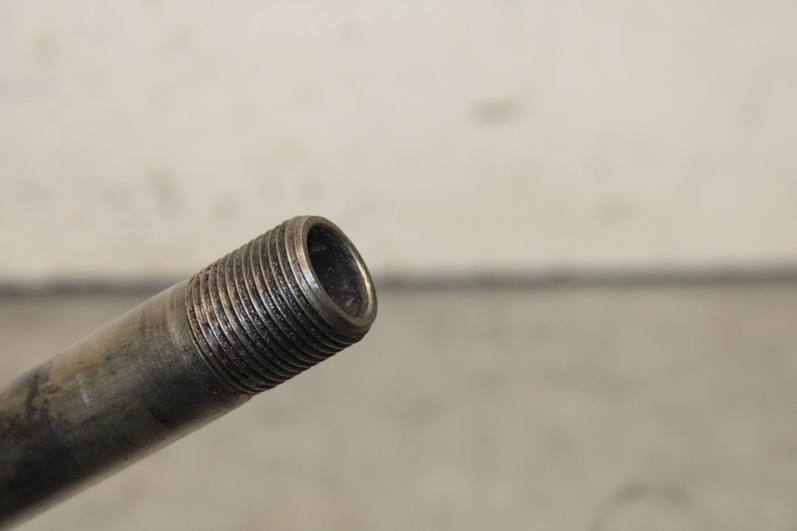 09-12 KAWASAKI NINJA ZX6R ZX600R REAR BACK SWINGARM BOLT SUSPENSION AXLE BB656