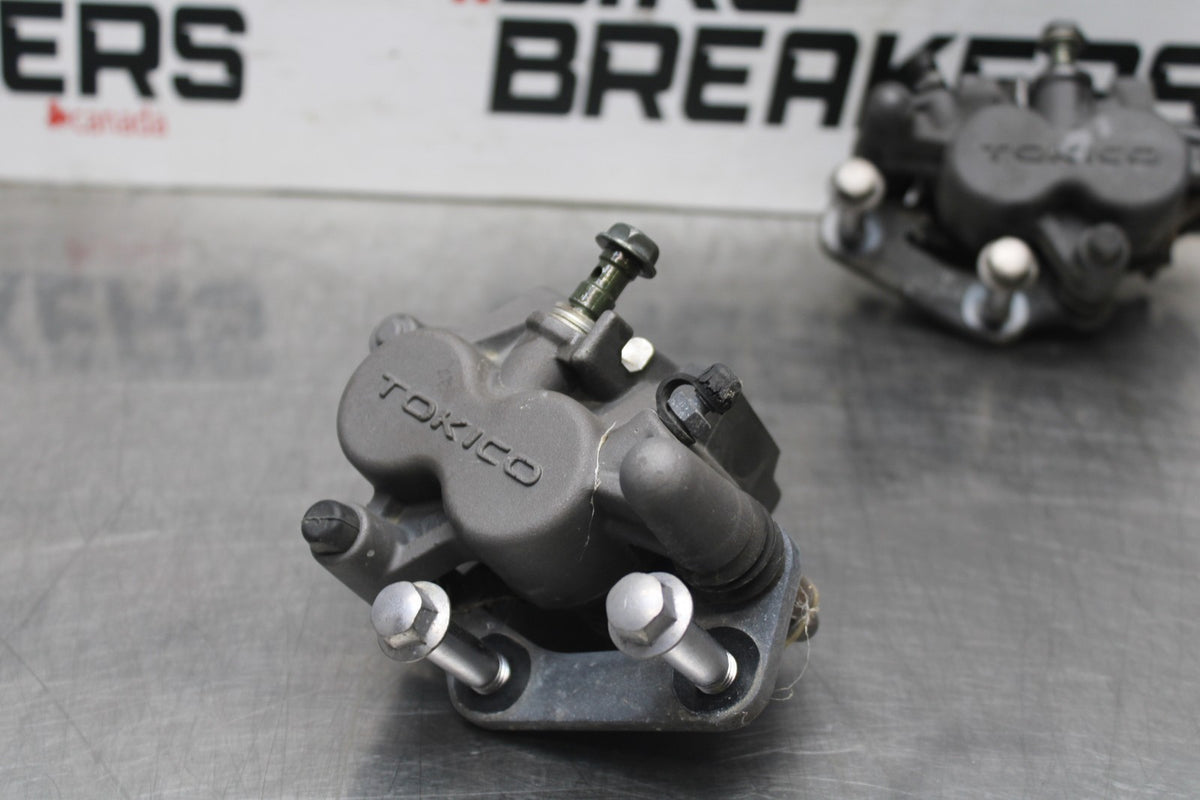 07 KAWASAKI NINJA 650 EX650 RIGHT LEFT FRONT BRAKE CALIPER SET PAIR BB844