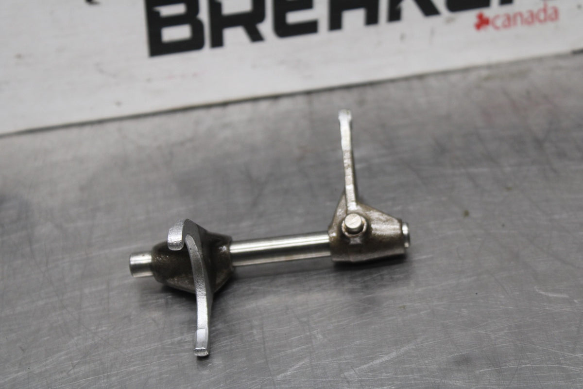 97 KAWASAKI VULCAN 1500 VN1500D CLASSIC TRANSMISSION GEAR SHIFT FORK BB936