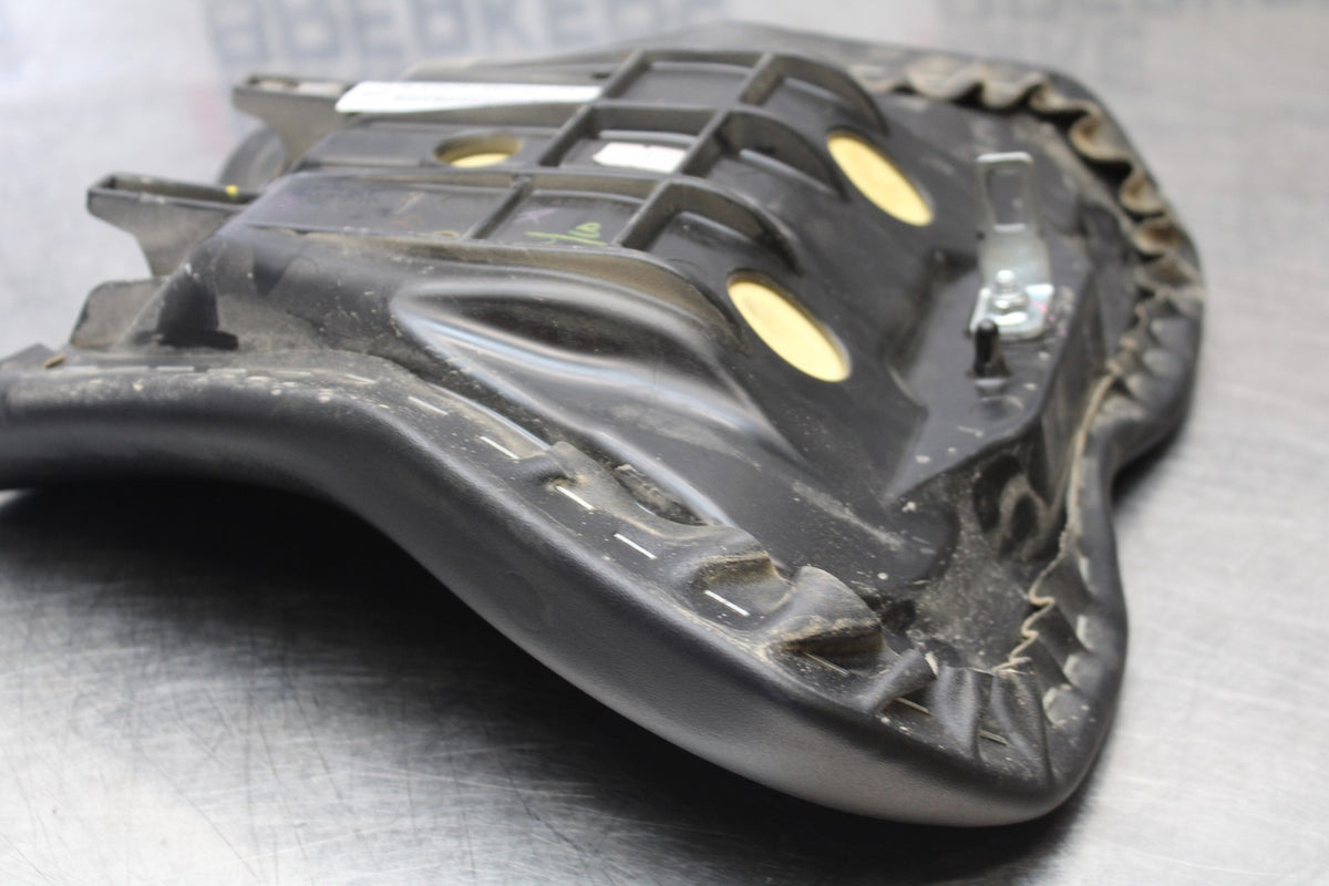 24-25 KAWASAKI NINJA ZX4R FRONT DRIVERS SEAT PAD SADDLE PILLION BB174