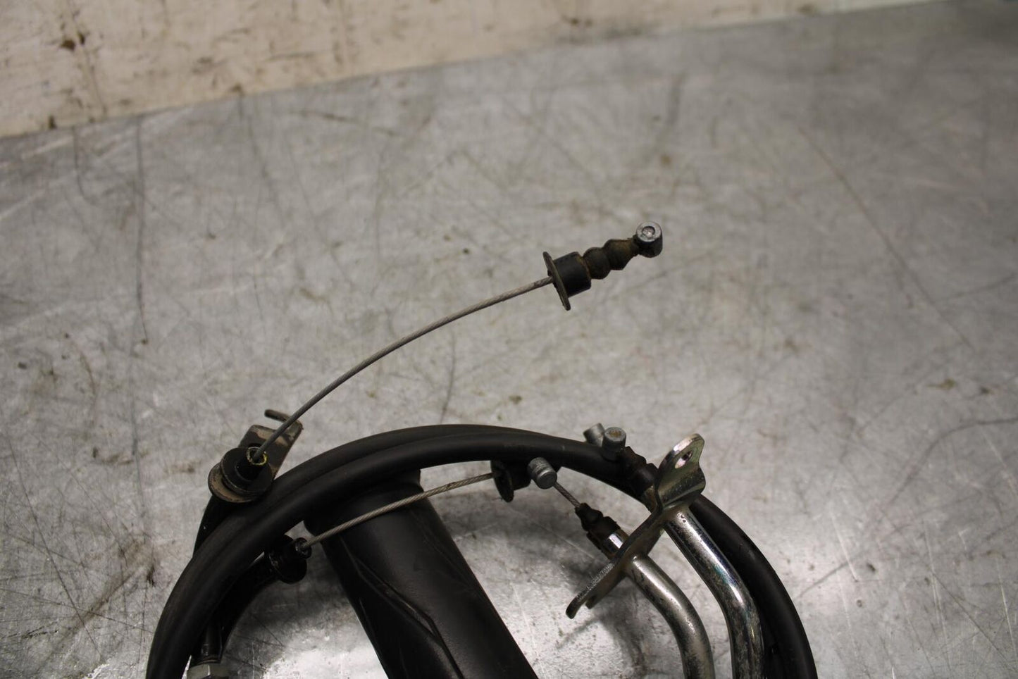 2015 Yamaha YZF R3 THROTTLE CABLES LINES TUBE 1WD-F6301-00-00 BB526