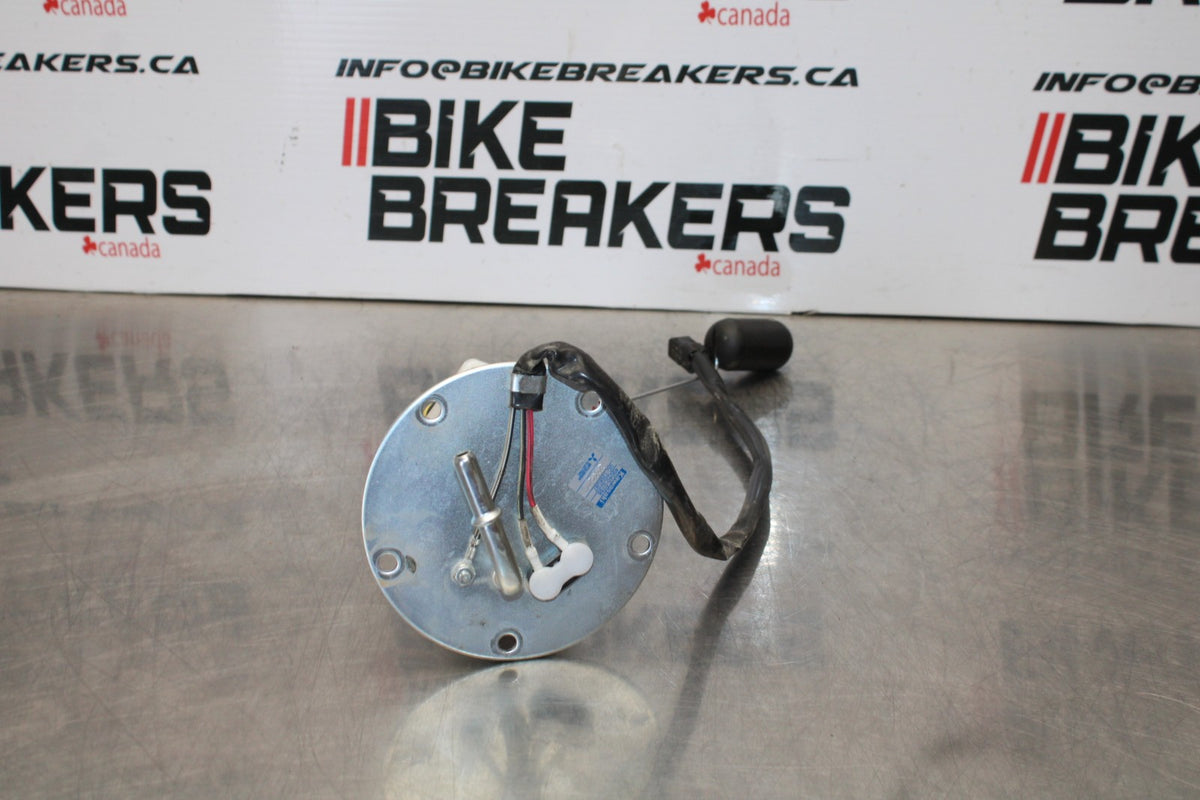 24-25 KAWASAKI NINJA ZX4R FUEL PUMP GAS PETROL SENDER UNIT BB174