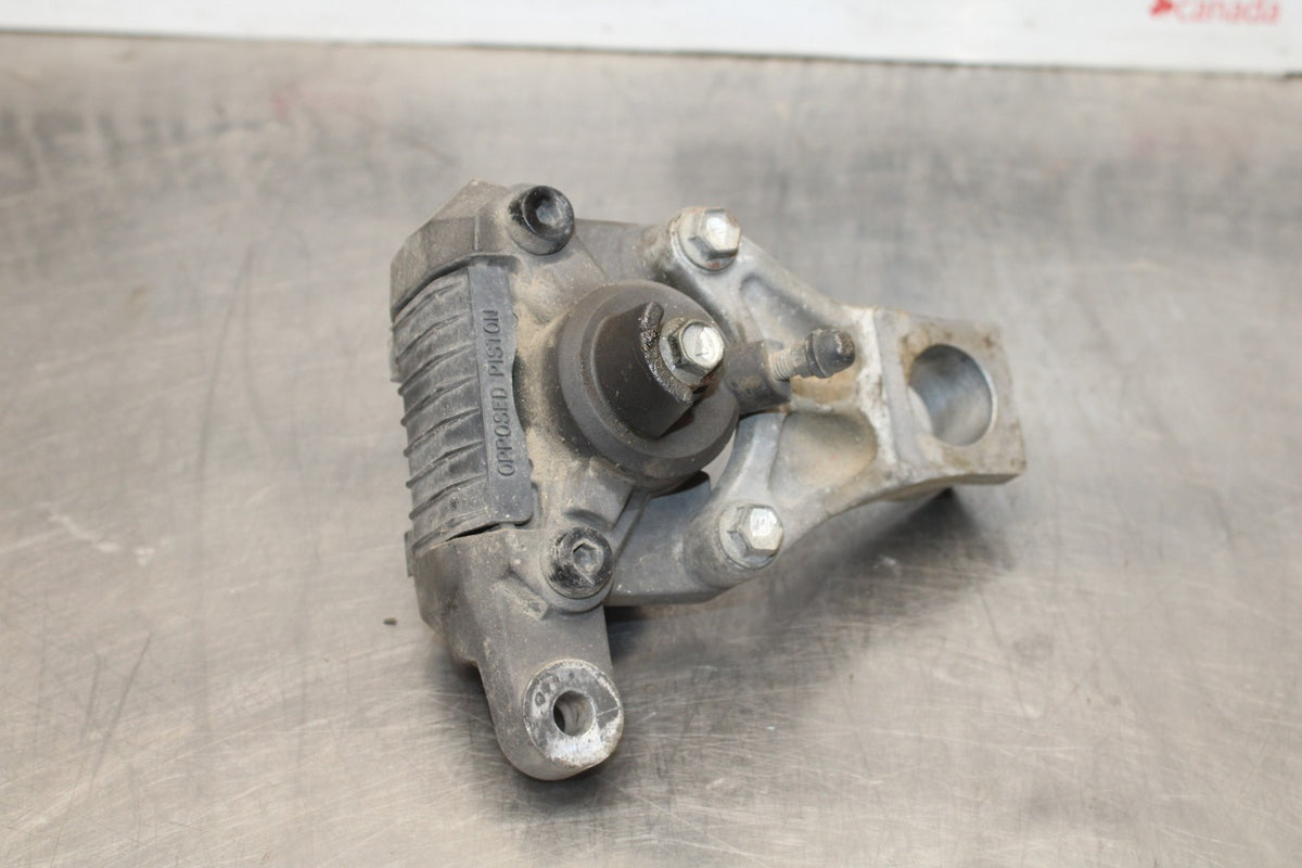 97-00 SUZUKI GSXR600 SRAD REAR BACK BRAKE CALIPER W MOUNT BRACKET BB921
