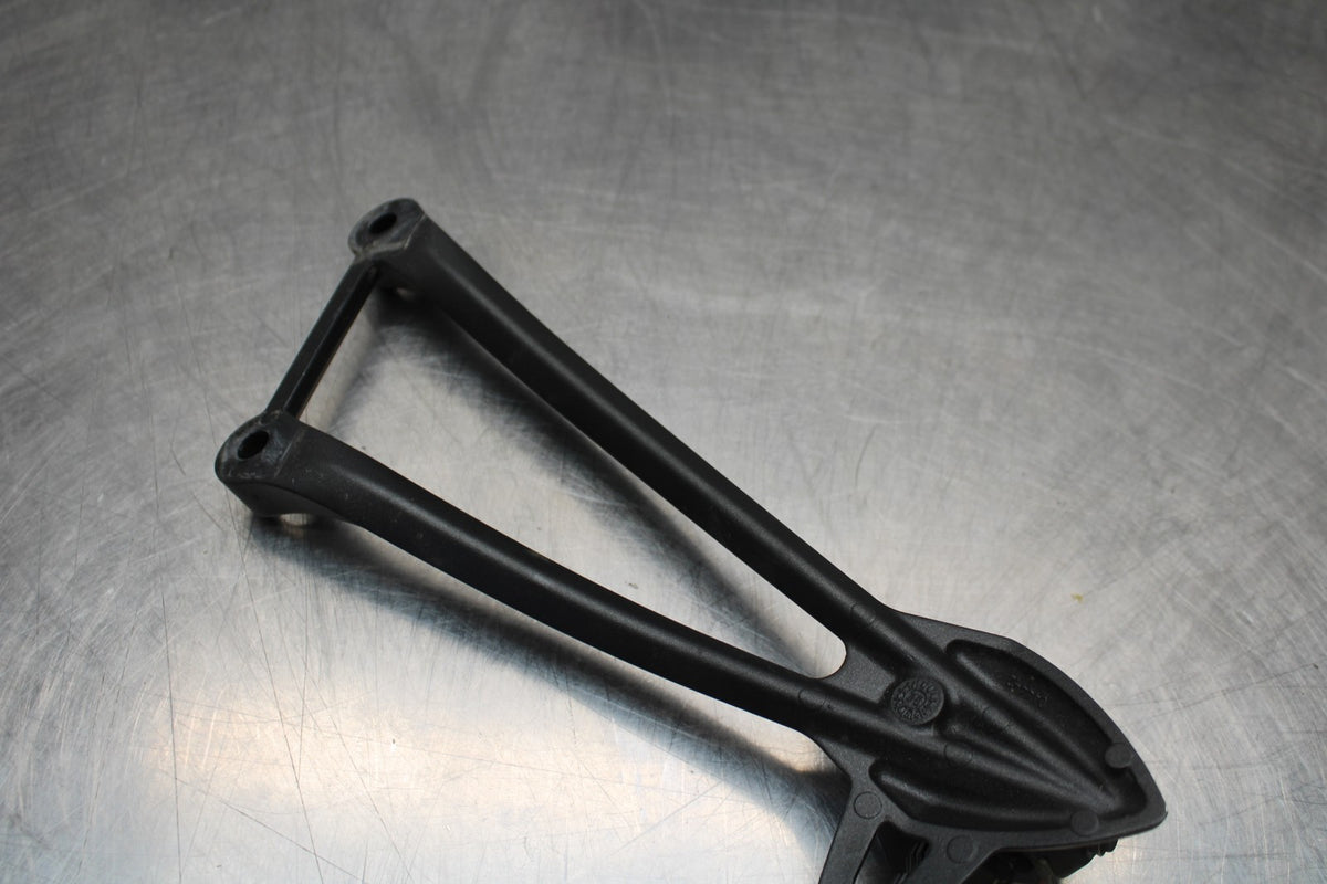 21-23 KAWASAKI NINJA ZX6R LEFT REAR BACK PASSENGER PEG BB179