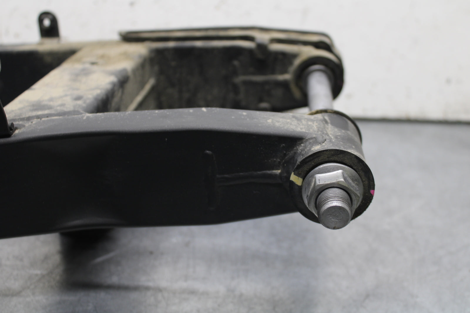 24 KAWASAKI NINJA 500 ABS REAR SWINGARM BACK SUSPENSION SWING ARM BB730