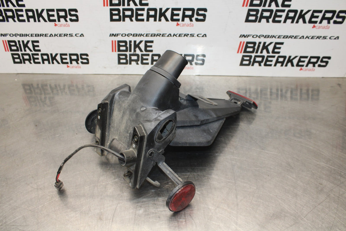 06 KAWASAKI NINJA 650 EX650 REAR BACK FENDER MUD GUARD BB823