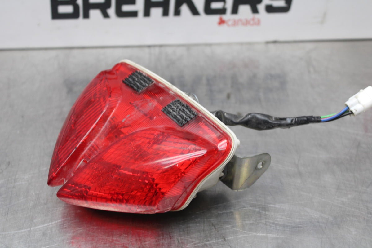 08-10 SUZUKI GSXR 600 REAR TAIL TAILLIGHT BACK BRAKE LIGHT BB765