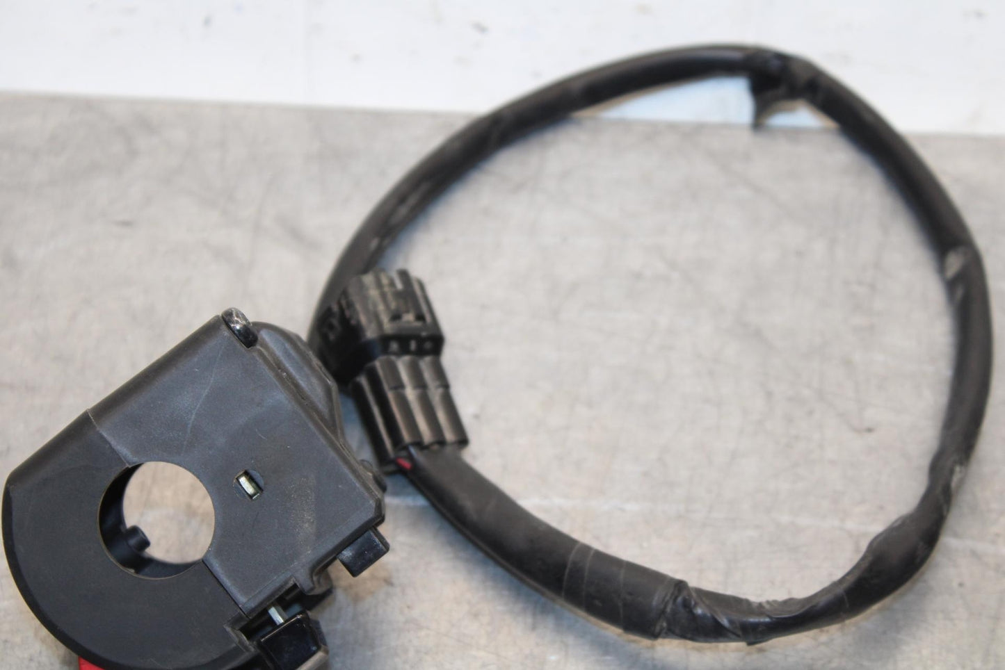 16-20 KAWASAKI ZX10R RIGHT CLIP ON HANDLE KILL OFF START SWITCH  BB591