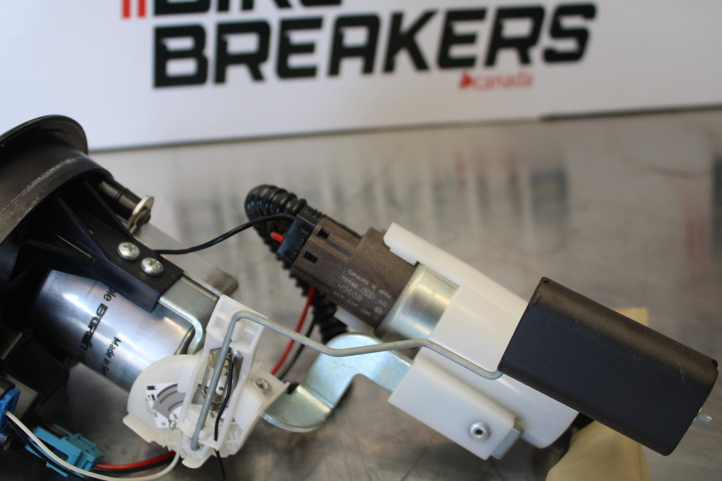 06-12 BMW F800ST FUEL PUMP GAS PETROL SENDER UNIT BB144