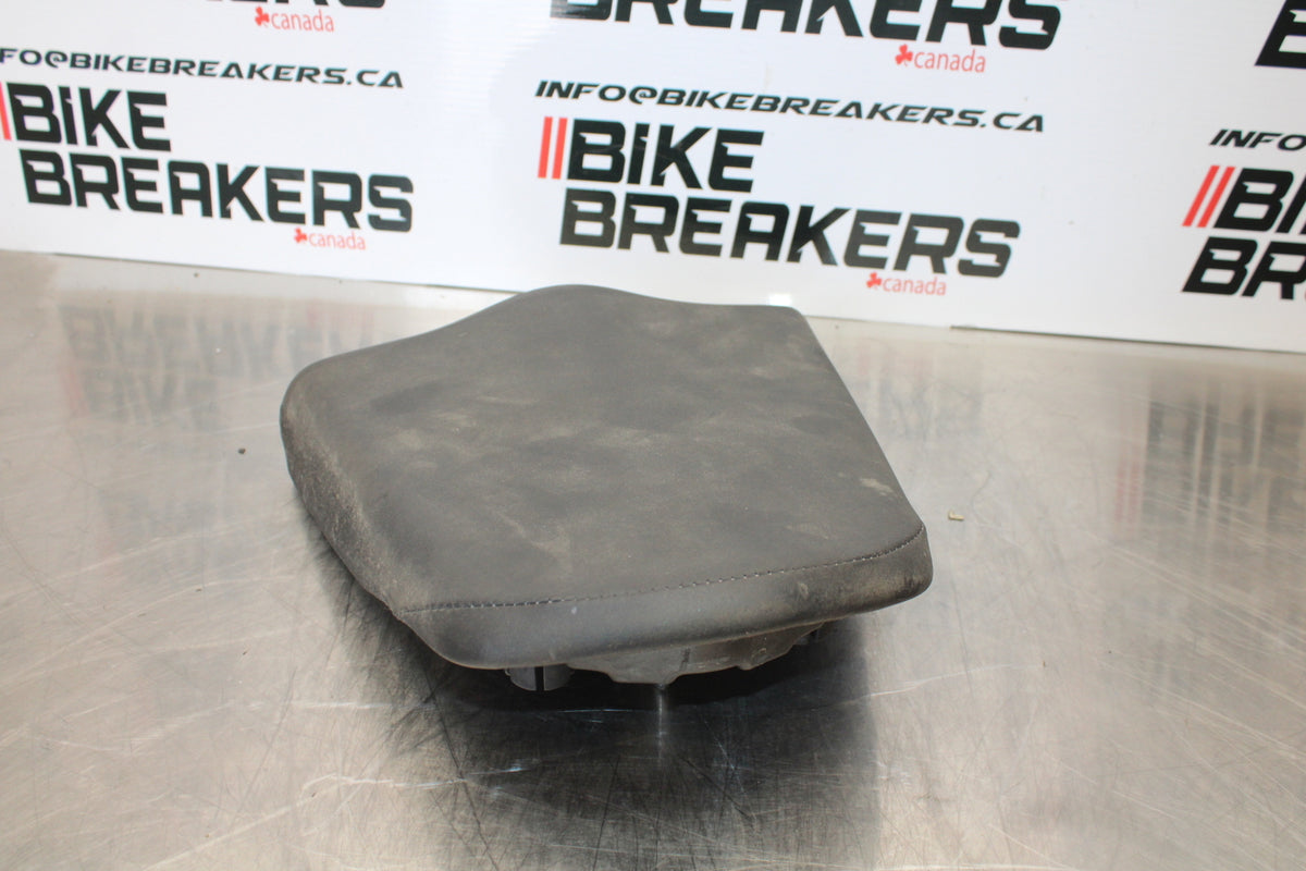 15-16 HONDA CB300F REAR BACK PASSENGER TANDEM SEAT PAD SADDLE PILLION BB150