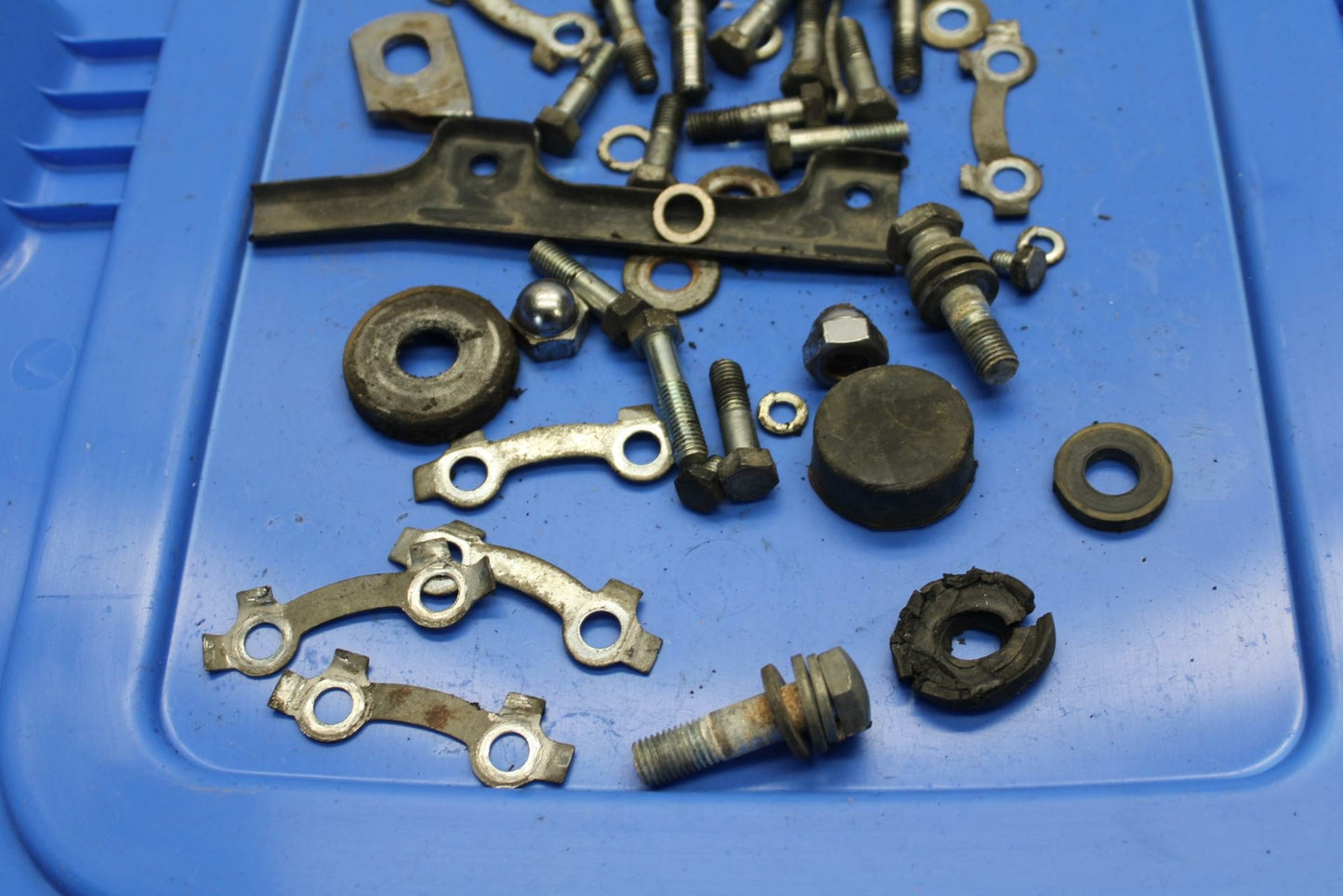 77-79 SUZUKI GS750 ROTOR BOLTS ASSORTED HARDWARE SCREWS BB258
