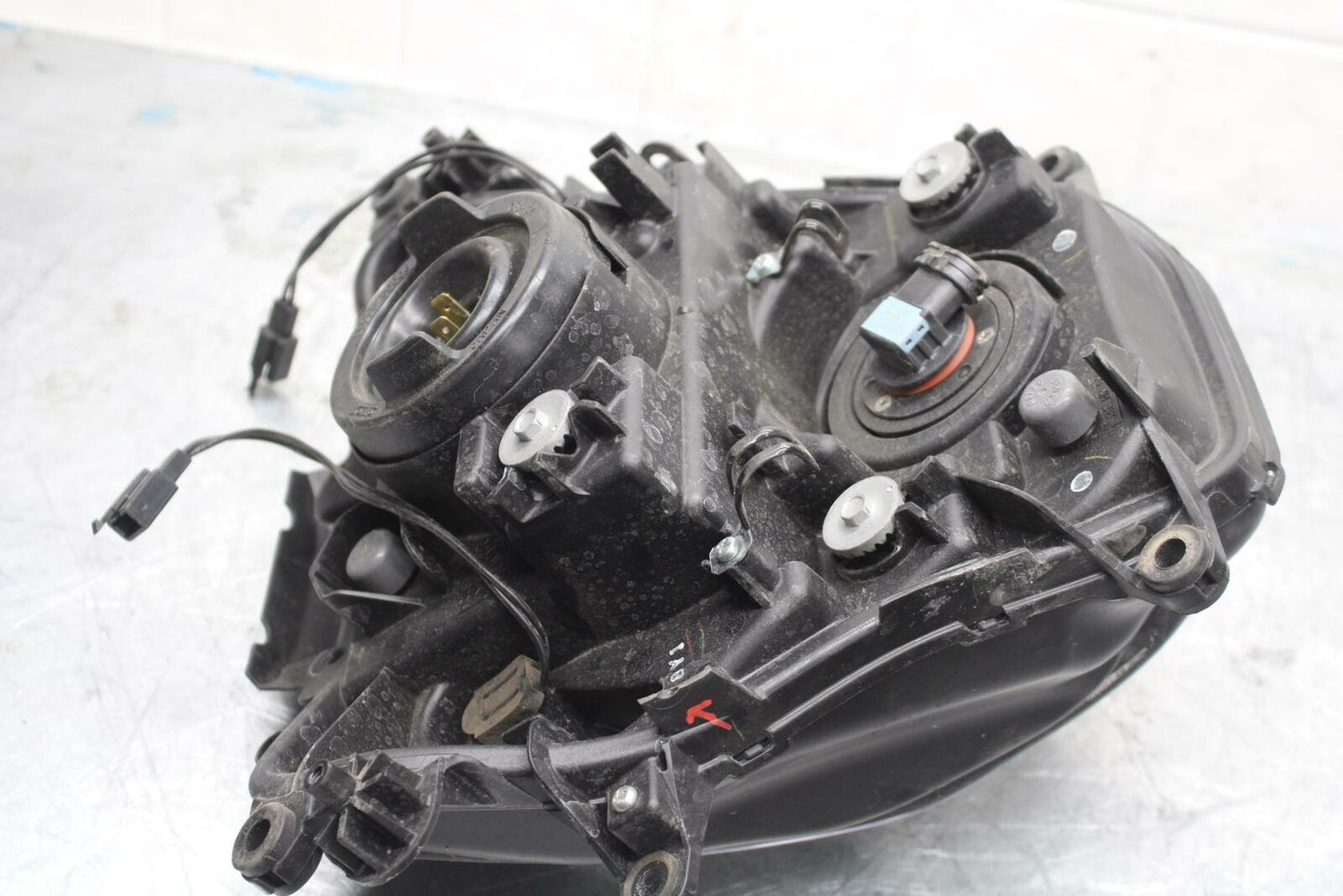 15-21 SUZUKI GSXR600 FRONT HEADLIGHT HEAD LIGHT LAMP BB418