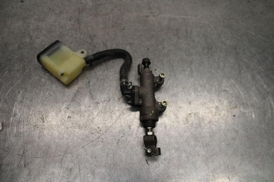 15-19 HONDA CBR300R REAR BACK BRAKE MASTER CYLINDER W RESERVOIR  BB112