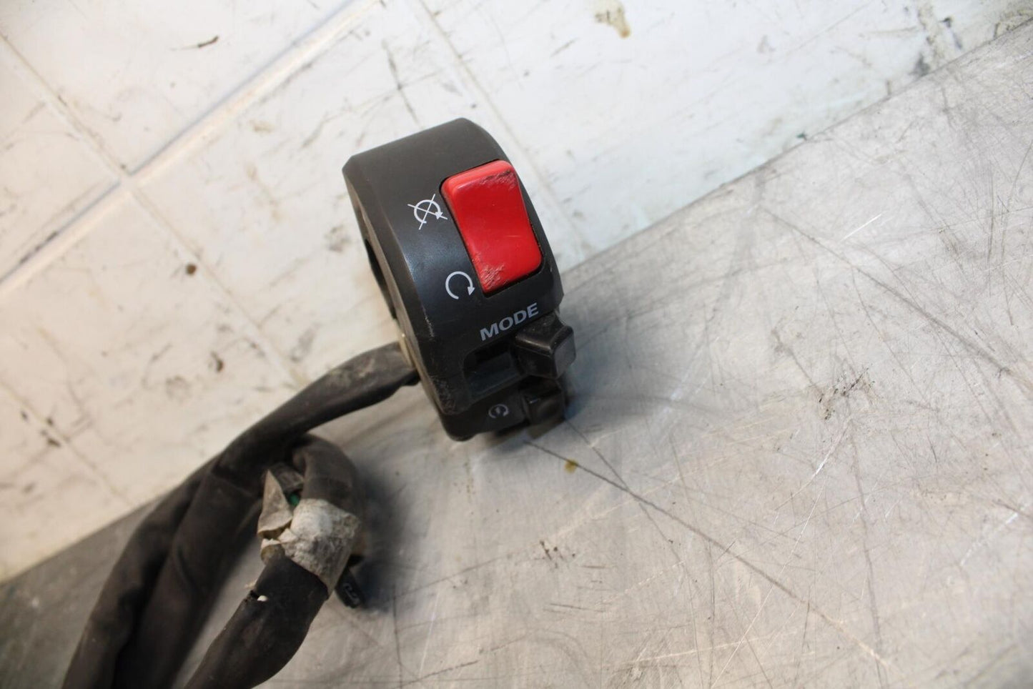 09-14 YAMAHA YZF R1 RIGHT CLIP ON HANDLE KILL OFF START SWITCH SWITCHES BB471