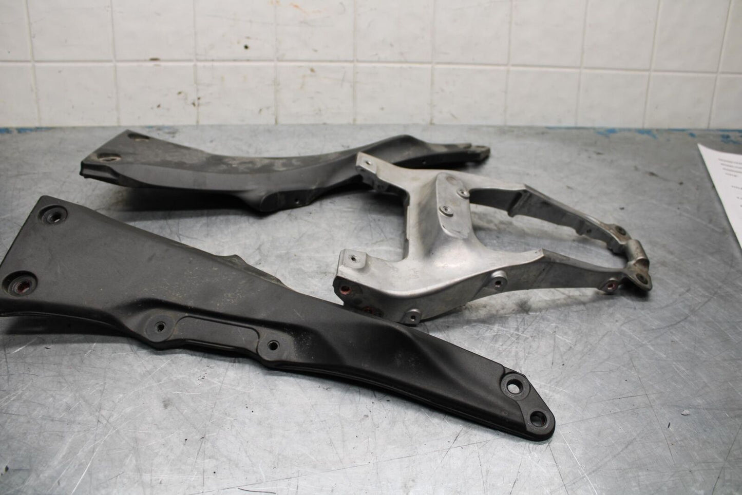 11-15 KAWASAKI ZX1000R REAR SUBFRAME BACK SUB FRAME BB445