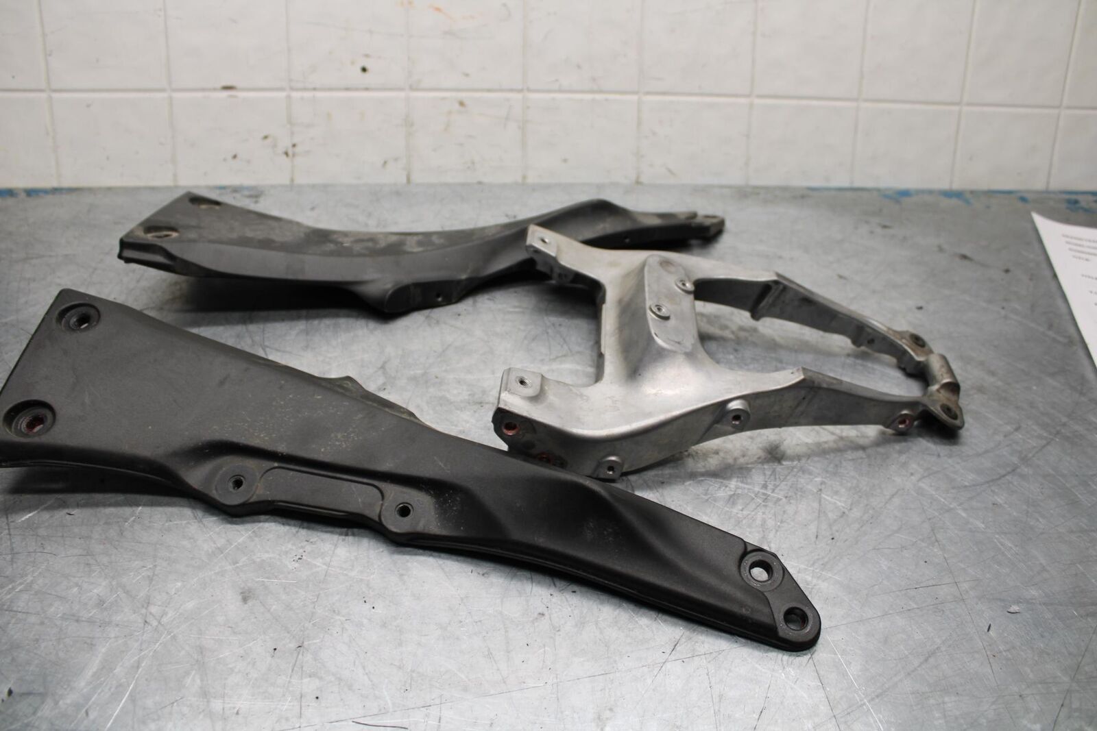 11-15 KAWASAKI ZX1000R REAR SUBFRAME BACK SUB FRAME BB445