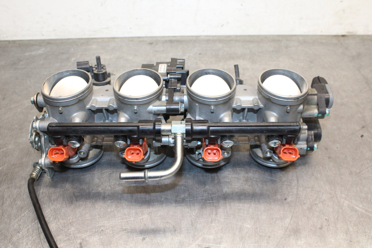 13-18 KAWASAKI NINJA ZX6R MAIN FUEL INJECTORS / THROTTLE BODIES BB130