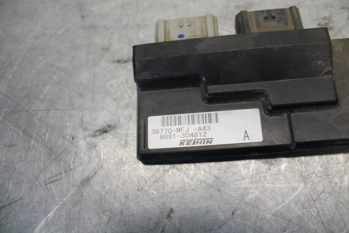 2011 Honda CBR600RR ECU COMPUTER CONTROLLER UNIT BLACK BOX ECM CDI  BB520