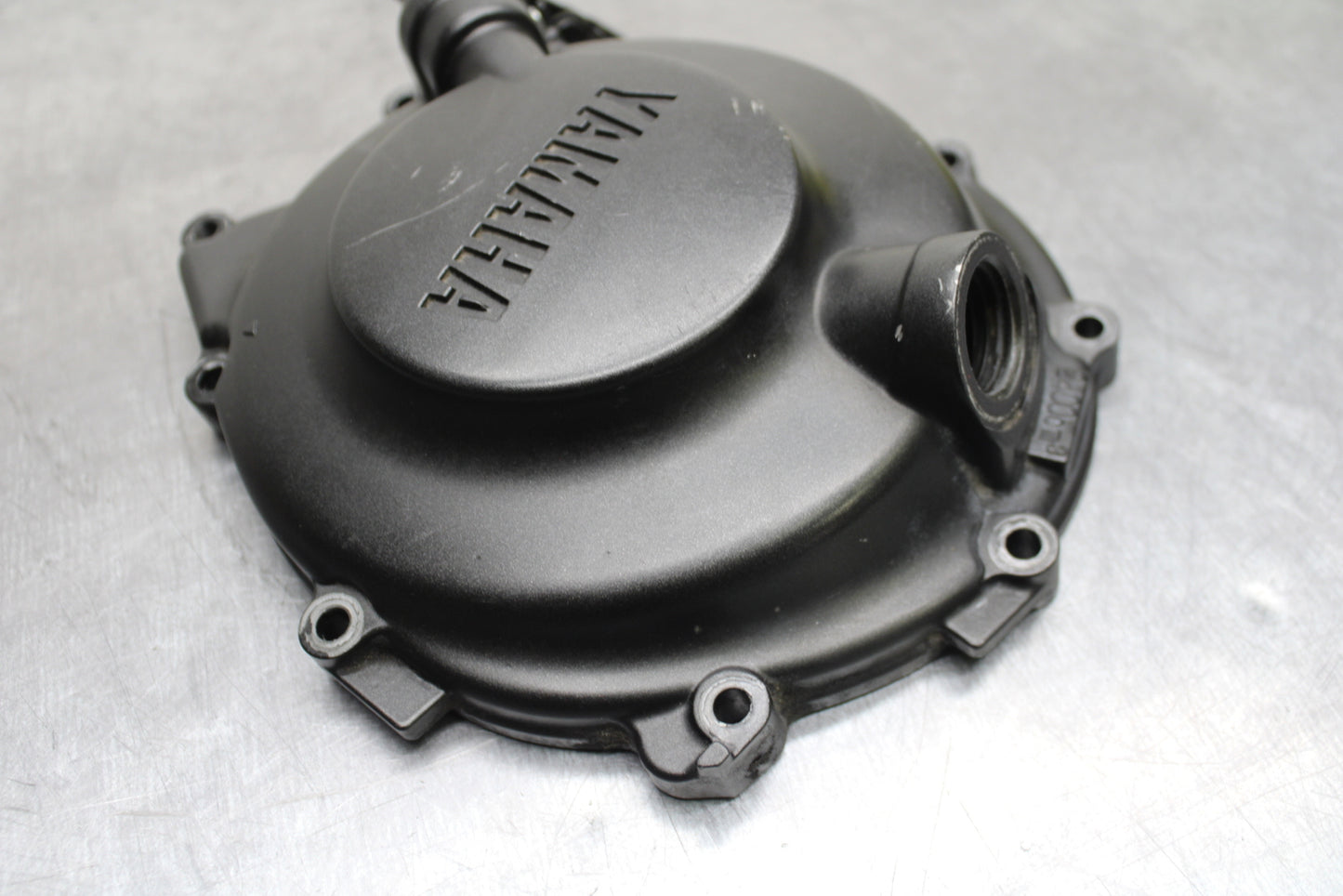 03-05 YAMAHA YZF R6  CLUTCH SIDE ENGINE MOTOR COVER BB132