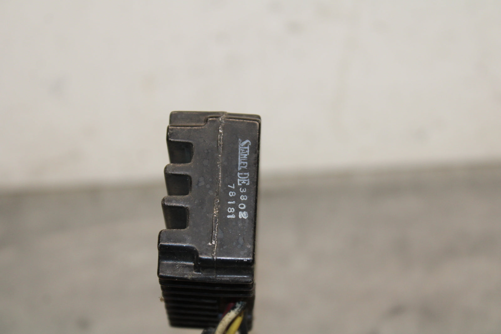 78 SUZUKI GS550E RECTIFIER VOLTAGE REGULATOR BB133