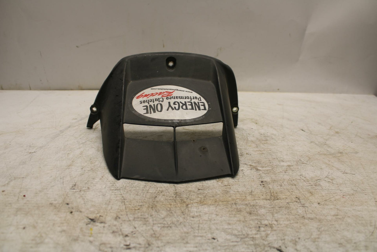 08 YAMAHA YZF R6 2c0 REAR BACK WHEEL TIRE HUGGER FENDER BB365