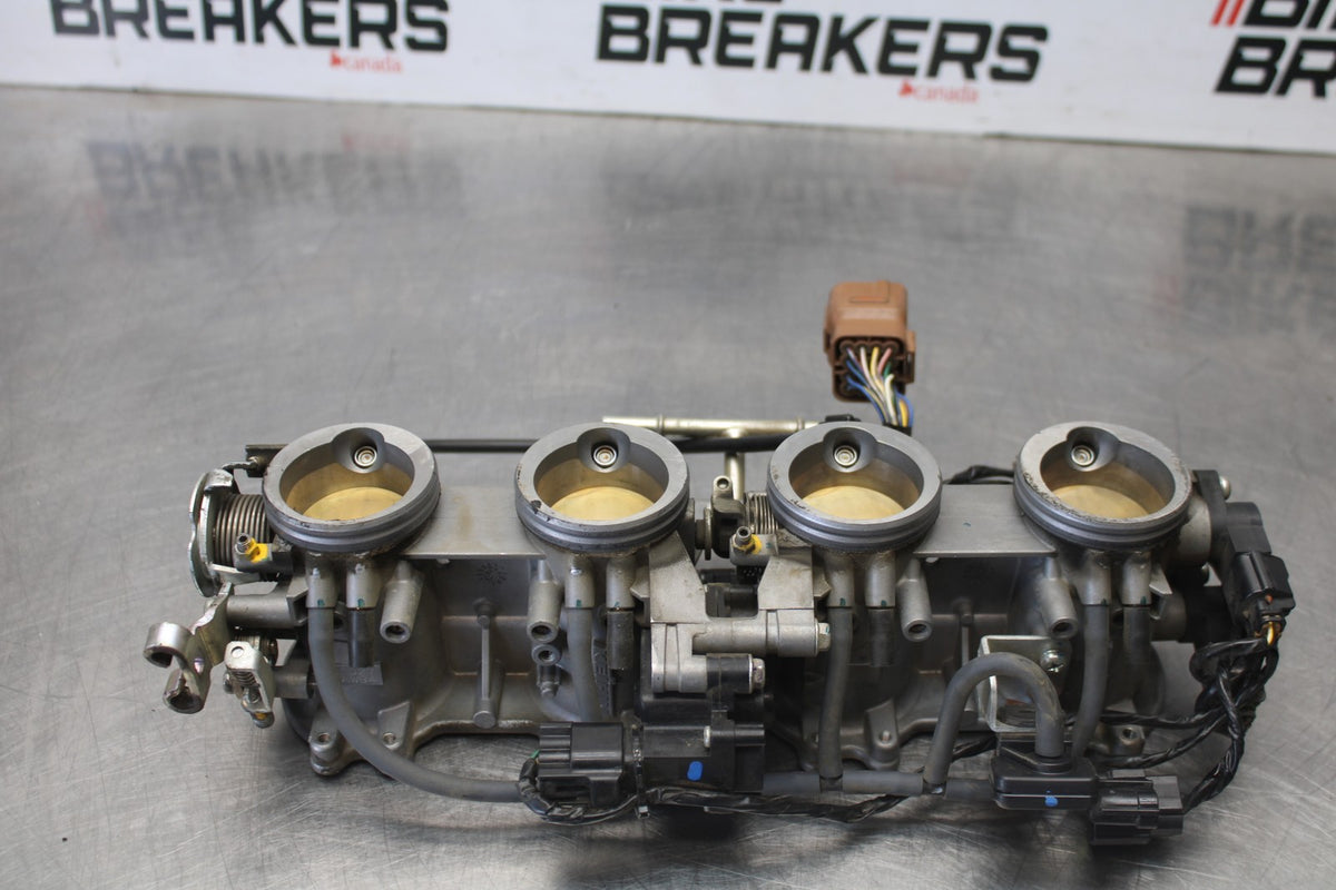 08 KAWASAKI NINJA ZX10R MAIN FUEL INJECTORS / THROTTLE BODIES BB902