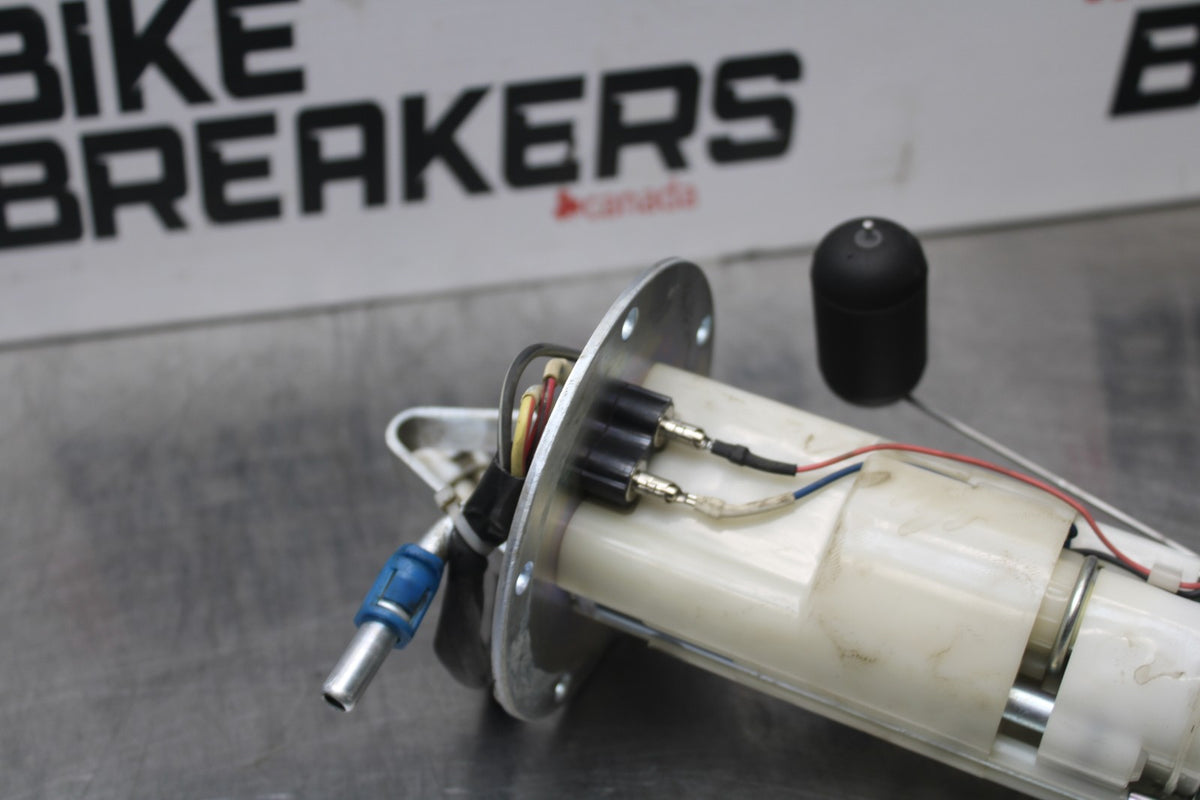08-10 SUZUKI GSXR 600 FUEL PUMP GAS PETROL SENDER UNIT BB765