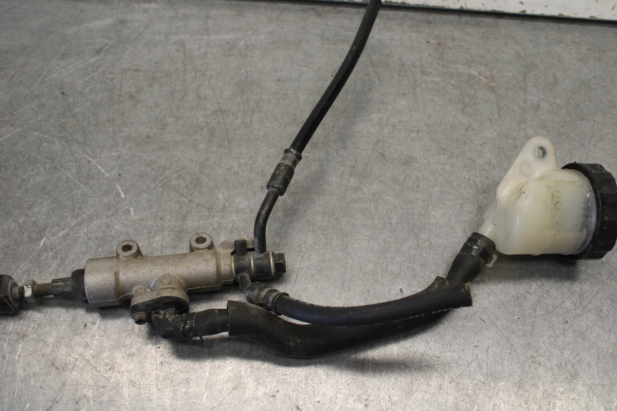 04-12 HONDA ST1300A REAR BACK BRAKE MASTER CYLINDER W RESERVOIR BB669